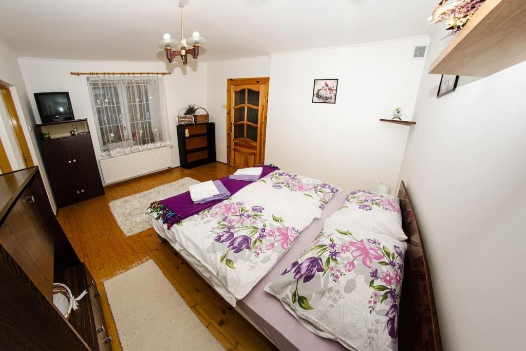 Zlty Domcek - Apartman Svabovce Exterior photo